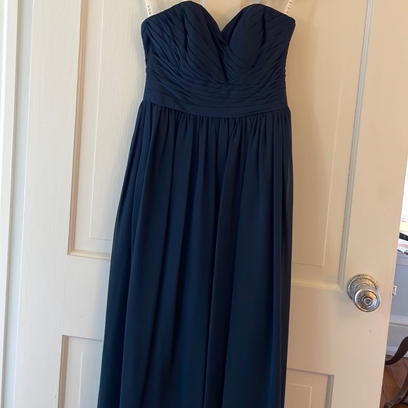 Like New Navy Gown with Pockets - Picture 4 of 6